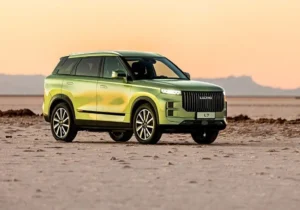 آخرین تغییرات بازار خودرو امروز دوشنبه ۱۰ آذر ۱۴۰۴/ این خودرو در یک روز ۲۵۰ میلیون تومان گرانتر شد