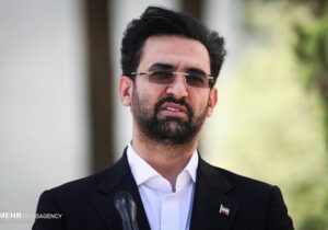 آذری جهرمی: پزشکیان ضعفهای بسیار عیان کابینه را فوراً ترمیم کند