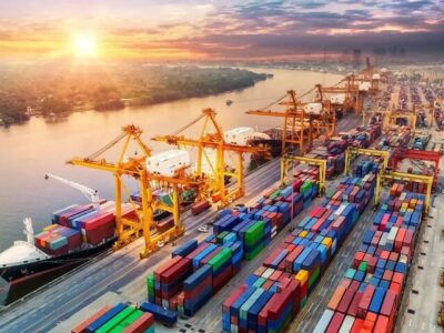 ترخیص ۱۱ میلیون و ۳۵۲ هزار تُن کالای اساسی از گمرکات خوزستان