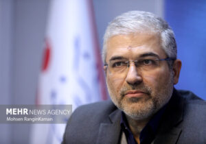 حقوق نیروهای نظامی باید حداقل ۲۰ درصد بالاتر از سایر کارکنان دولت باشد