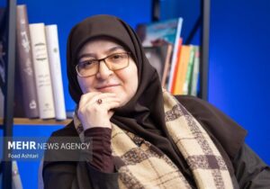 دفاع سخنگوی دولت از مدیریت کیش؛ توسعه اقتصادی به بهای بینظمی فرهنگی؟