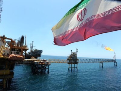 دلارهای نفتی در راه ایران/ مشتری دست به نقد رسید!