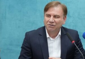زارع: تجهیزات و امکانات جدید تحویل هلال احمر بوشهر شد