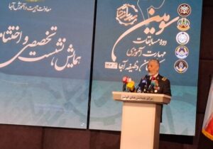 سیاری: ورود مداوم جوانان به ارتش مانند تزریق خون تازه به پیکره آن است
