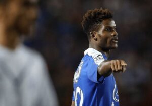 شوک ناگهانی به استقلال/ فسخ یک‌طرفه قرارداد دیدیه اندونگ