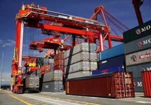 صادرات بیش از یک میلیارد دلار کالا از گمرکات خوزستان به عراق