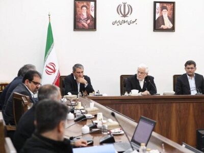 عارف: ایران مرکز مبادلات انرژی منطقه میشود