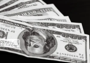 قیمت روز دلار/ دلار ۱۲۵هزار تومانی شد + جدول