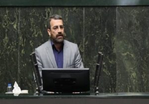 محمودی: مجلس به دنبال پایان دادن به بیسامانی وضعیت اتباع خارجی است