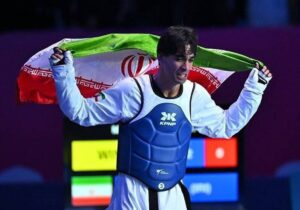 مدال طلای مسابقات تکواندو زیر ۲۱ جهان بر گردن ابوالفضل زندی