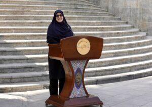 مهاجرانی: فردا ادارات و مدارس با ۲ ساعت تأخیر آغاز به کار میکنند