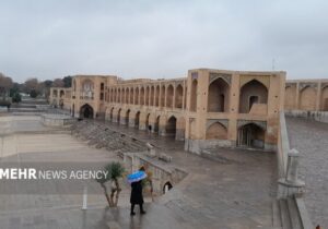 هوای اصفهان پاک است