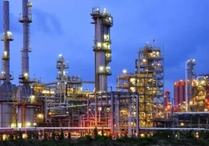 کاهش صادرات پتروشیمی ایران؛ گاز در شبکههای خانگی قربانی شد