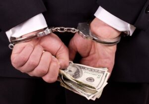 کشف اختلاس ۱۹۰ میلیاردی / متهم دستگیر شد