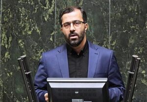 گودرزی: مشکلات اقتصادی امروز، نتیجه اعتماد به آمریکاست