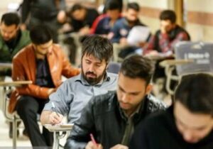 امتحانات دانشگاه آزاد چگونه برگزار میشود؟
