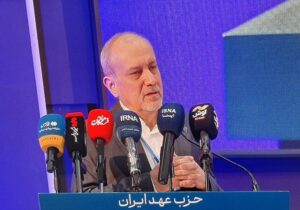 باقری: توافقسازی و عقلانیت سیاسی دولت پزشکیان را تقدیر میکنیم
