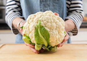 سرنوشت زن بیست و پنج ساله‌ای که رژیم گرفت و ۶ ماه فقط گل کلم و سینه مرغ آبپز خورد