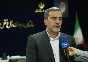 معاون سازمان راهداری خبر داد
ثبت سفارش ۲ هزار دستگاه اتوبوس وارداتی| بیمه تکمیلی ۷۰۰ هزار راننده در حوزه حمل و نقل کالا