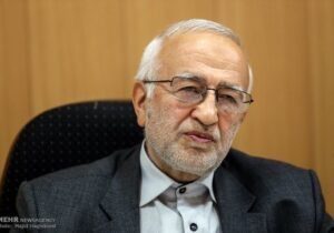 نبوی: آمریکاییها در انتخابات کارتر را برای حمایت از پهلوی محکوم کردند