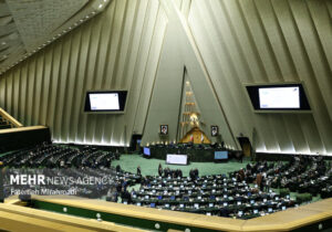 نمایندگان ادوار مجلس: دخالت آمریکا نقض حاکمیت ملی ایران است