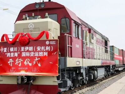 گنجی که با قطارهای چینی و روسی به ایران میآید