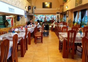 بازار رستورانها در مشهد کساد است