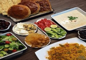 بایدها و نبایدهای غذایی برای سحری و افطاری