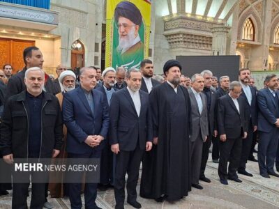 تجدید میثاق عراقچی و کارکنان وزارت خارجه با آرمانهای امام