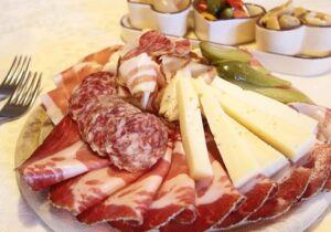 تیرامین چیست و چه کسانی نباید مصرف کنند؟/ این خوراکی ها تیرامین دارند