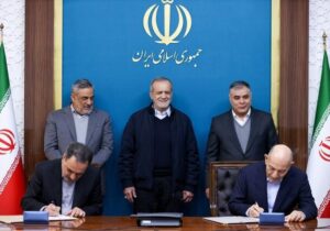 قراردادهای سرمایهگذاری شرکت ملی نفت ایران امضا شد