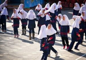 مجموع تعطیلیها و آموزش غیرحضوری دانشآموزان تهرانی امسال چقدر بود؟
