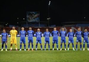 آب پاکی تاج بر روی دست اهالی فوتبال / چرا استقلال خود را فاتح لیگ میداند؟