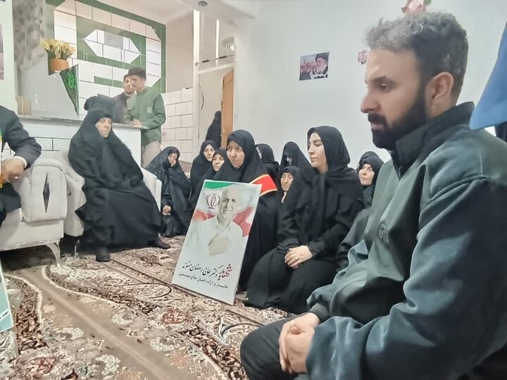 الشتر و نورآباد «زیر سایه خورشید» الشتر و نورآباد زیر سایه خورشید