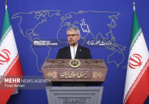 ایران اینگونه در برابر سبعیت و قساوت دشمنانش ایستادگی میکند