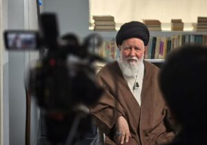 بازدید امام جمعه مشهد از منزل رهبر شهید انقلاب