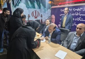 بررسی مطالبات و درخواستهای مردم با حضور فرماندار خرمآباد