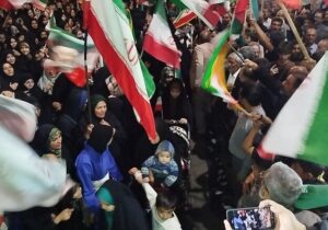 تجدید عهد مردم کردکوی در شبهای همبستگی