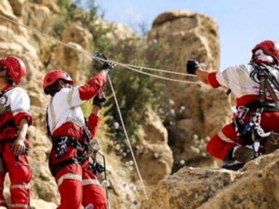 تلاشهای تیمهای امداد و نجات هلال احمر برای یافتن نوجوان ۱۳ ساله