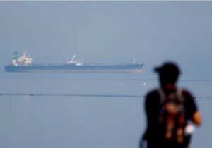 تنگه هرمز بازار نفت را بههم ریخت/ جهش و سقوط قیمتها در چند روز