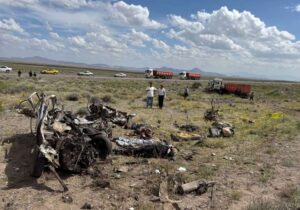 جزئیات تصادف یک تریلی با خودرو حامل اتباع خارجی/ ۹ کشته در پی تصادف تریلی و پژو ۴۰۵ در جاده کرمان