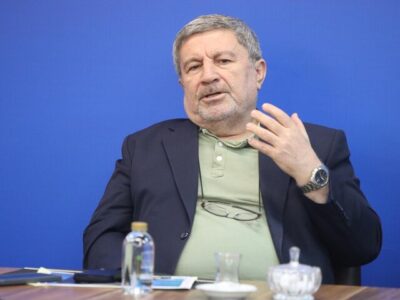 حضرتی: ایران در انعکاس روایات جنگ دست برتر را داشت