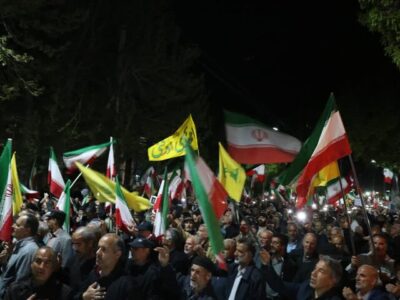 رجزهای کوبنده مردم خرمدشت بر علیه امریکا