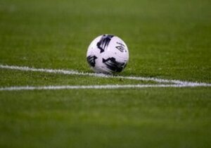 فوری / فوتبالیست معروف در درگیری خیابانی کشته شد