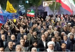 مردم گالیکش پای انقلاب ایستادهاند