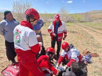 مشهدیزاده: چارت سازمانی هلالاحمر متحول میشود