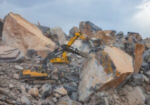 معافیت ثبت‌ سفارش CBU و ماشین‌آلات از بررسی سهمیه