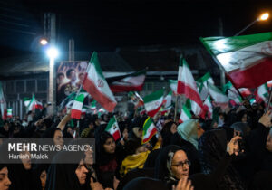 میدانداری مردم گرگان در شبهای همبستگی