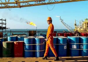 نفت ایران با چه قیمتی و چگونه به فروش میرسد؟ / آخرین وضعیت صادرات در محاصره دریایی