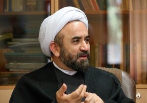 نیروهای مسلح، مسئولان و مردم، توطئههای دشمن را خنثی کردهاند